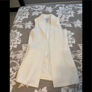 Vest/blazer white in great condition!